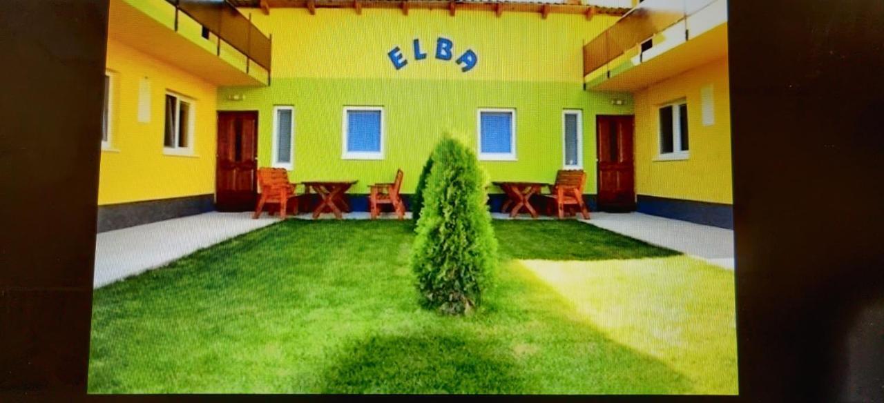 Apartmany Elba Veľký Meder Exterior foto