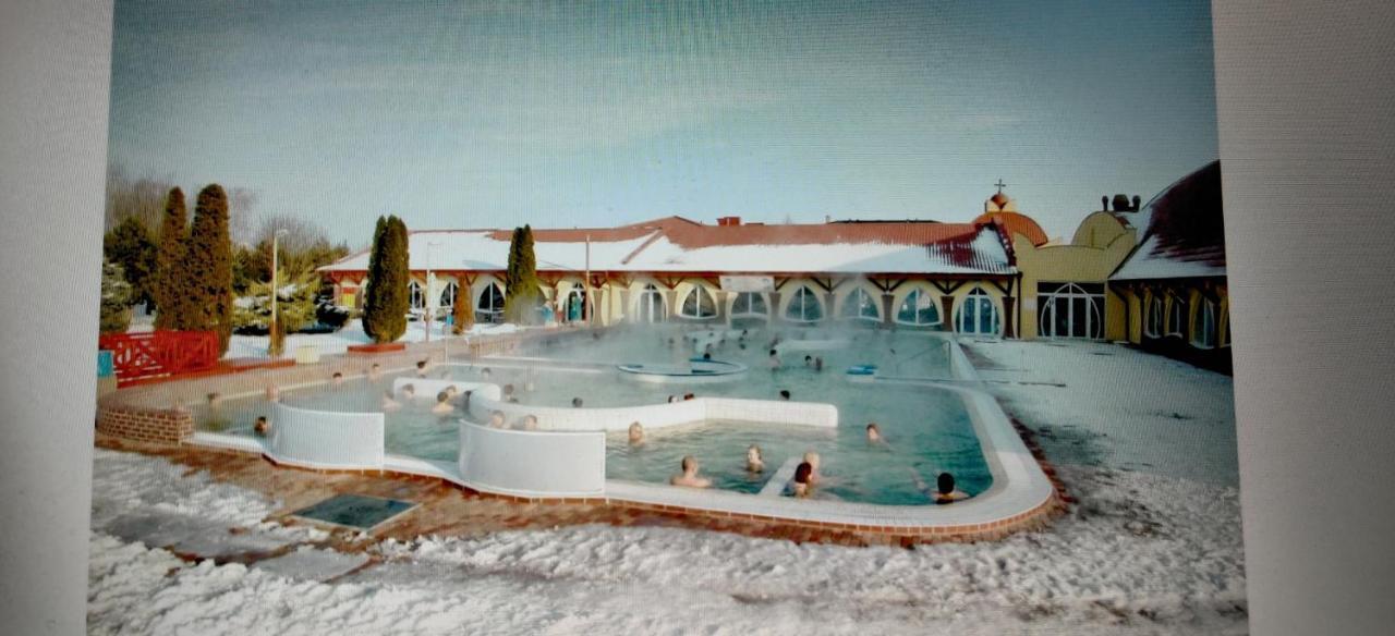 Apartmany Elba Veľký Meder Exterior foto